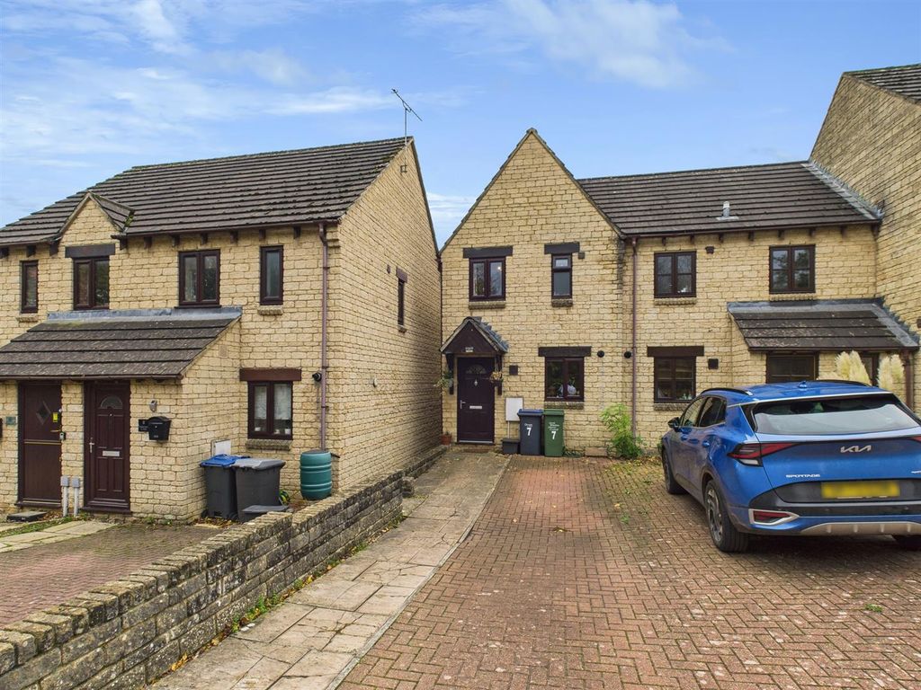 Property photo 1 of 14 Front Aspect