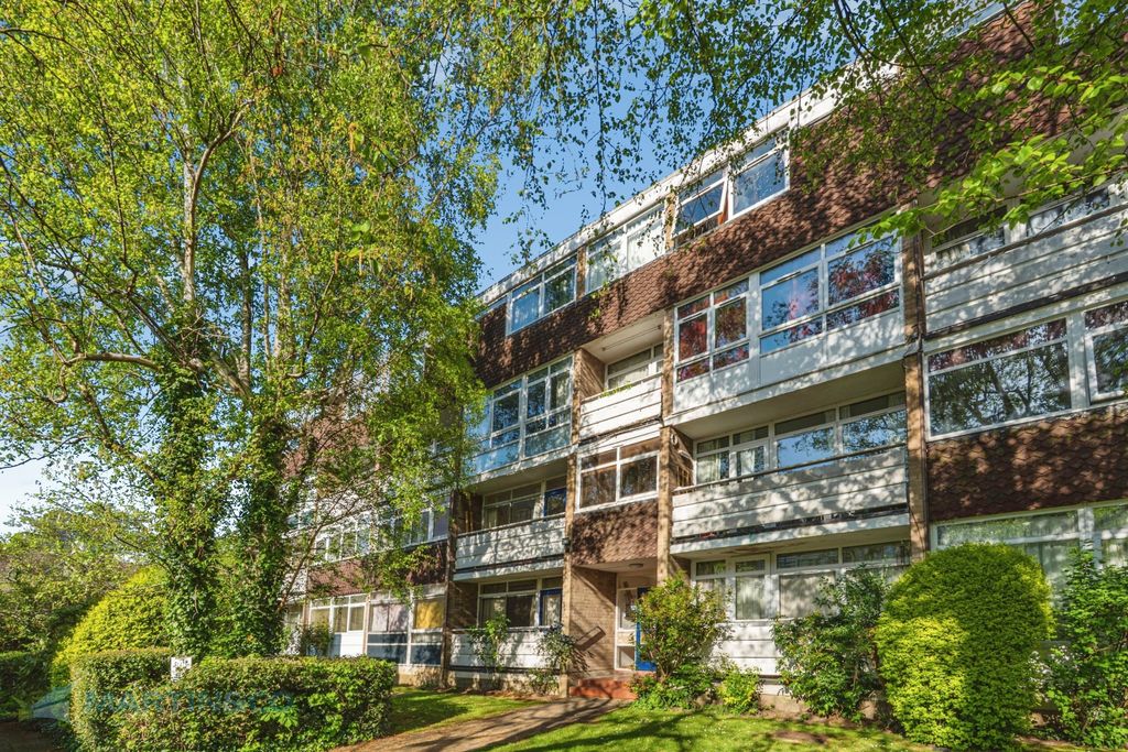 Property photo 1 of 13 14. Building