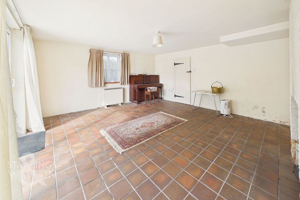 Property photo 3 of 21