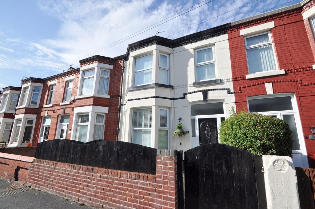 Property photo 2 of 30