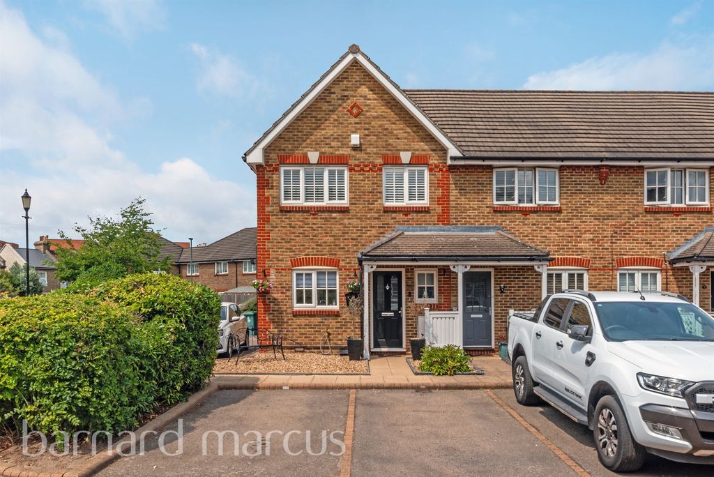 Property photo 1 of 16