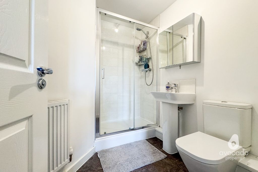 Property photo 3 of 14 5234593