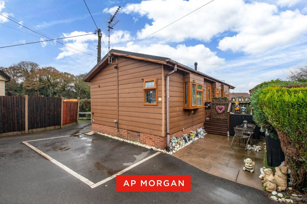 Property photo 1 of 16 Picture No. 33