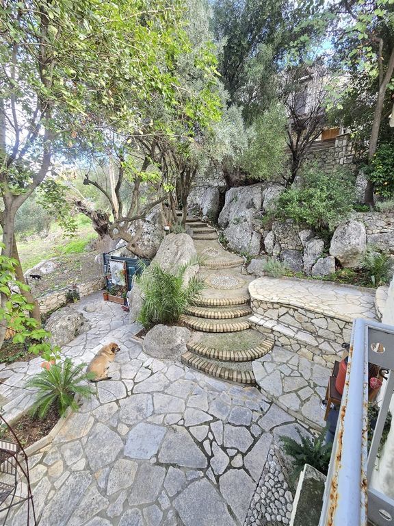 Property photo 3 of 30