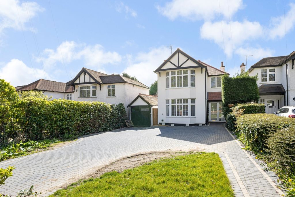 Property photo 3 of 25