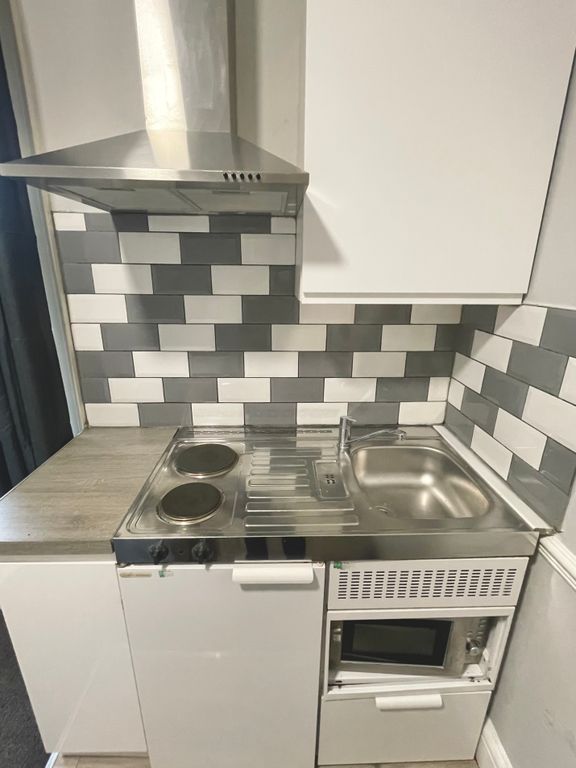 Property photo 3 of 5 Img_9300