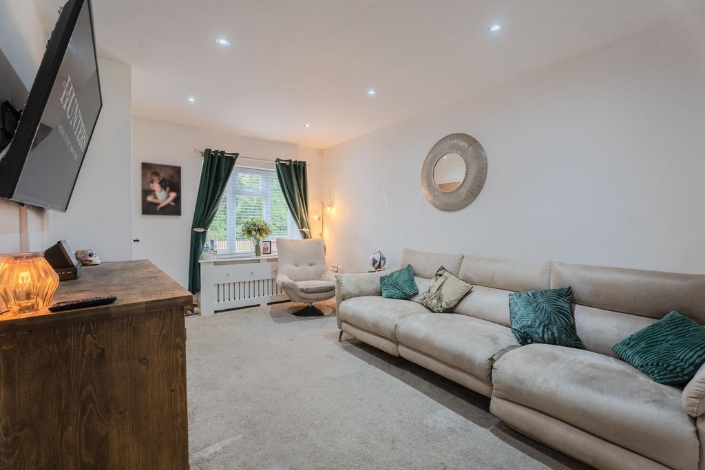 Property photo 2 of 17 Hill Street-17.Jpg