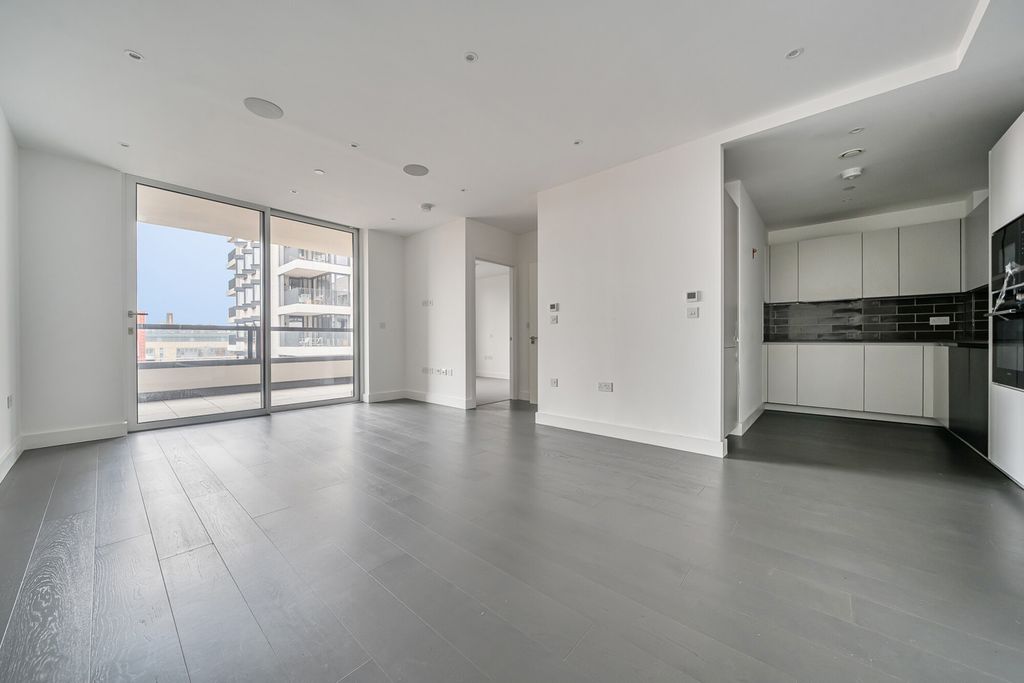 Property photo 2 of 14 Reception