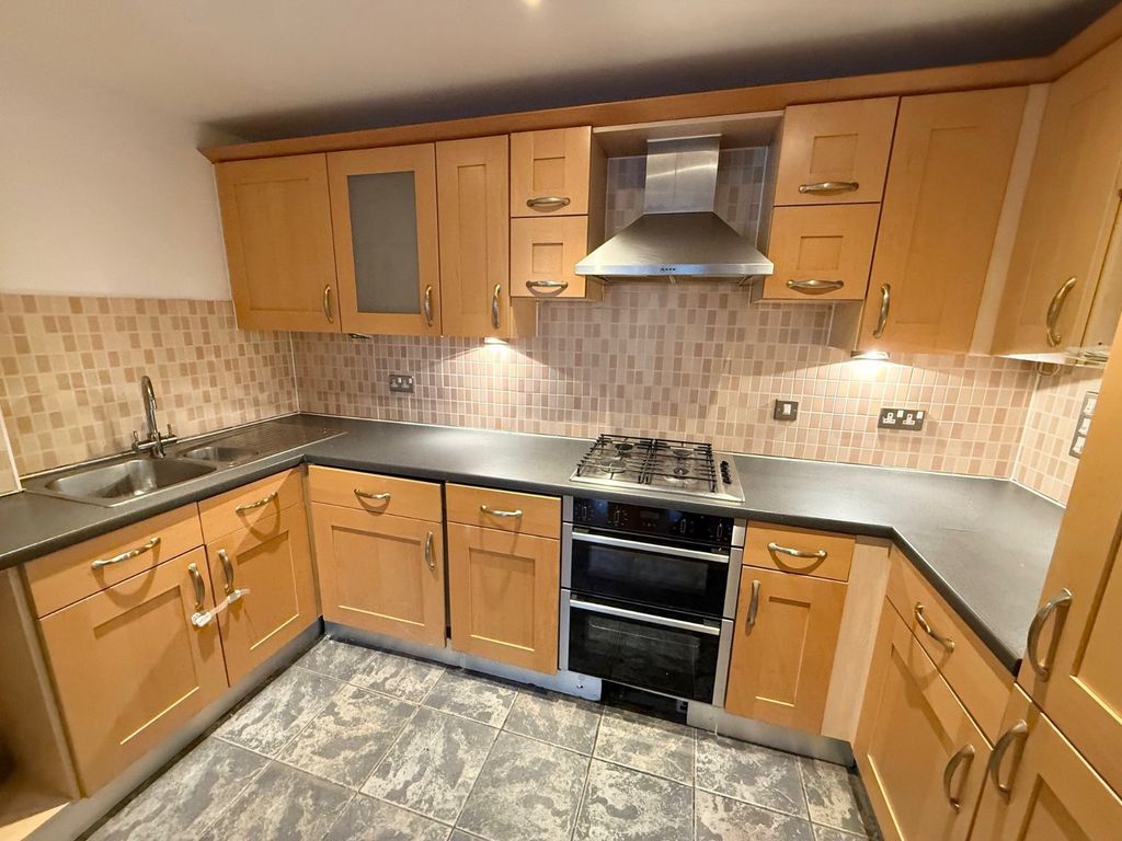 Property photo 2 of 10 Picture No. 06