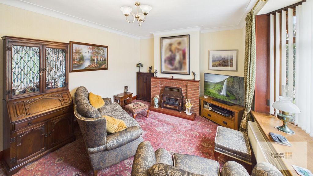 Property photo 3 of 33