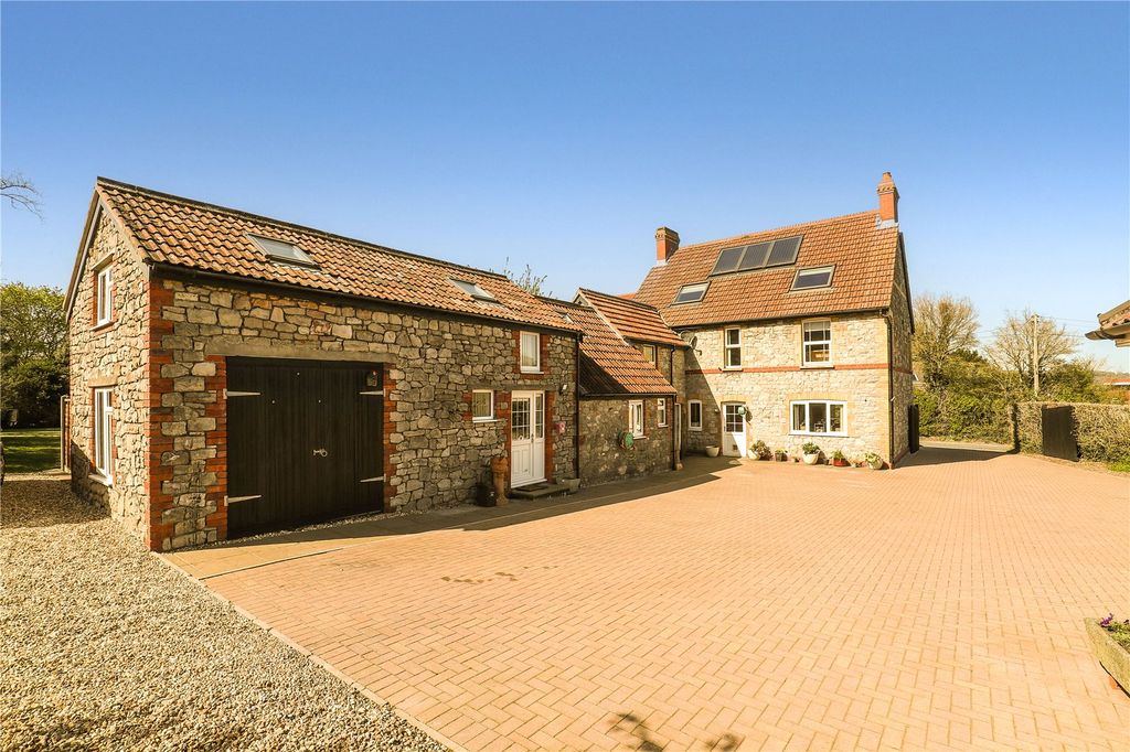 Property photo 2 of 50 Picture No. 07