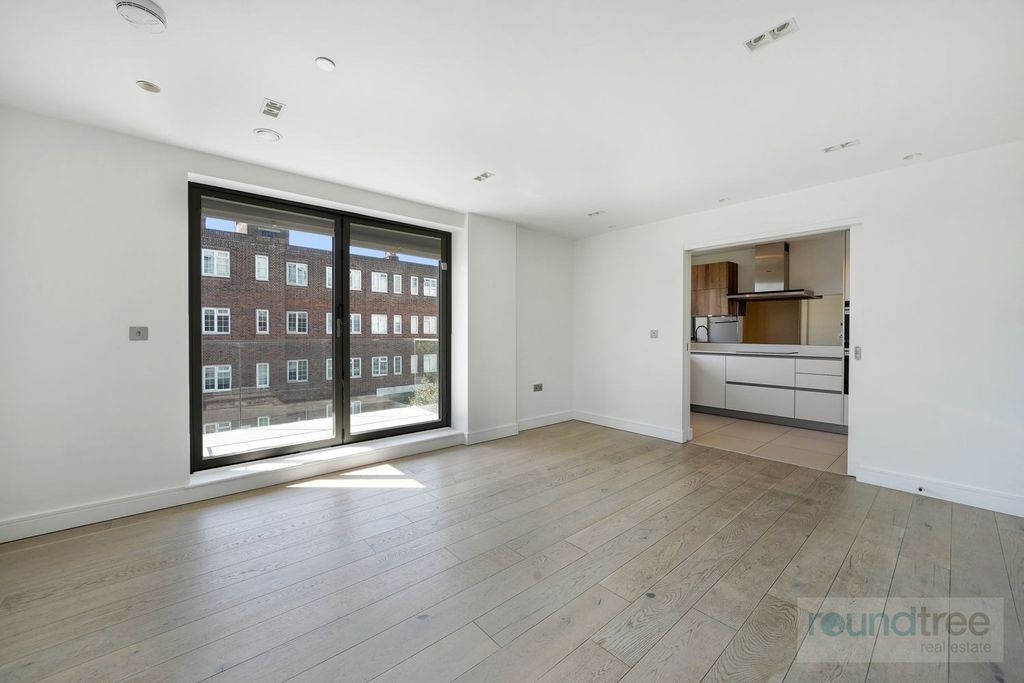 Property photo 1 of 14 (Main)