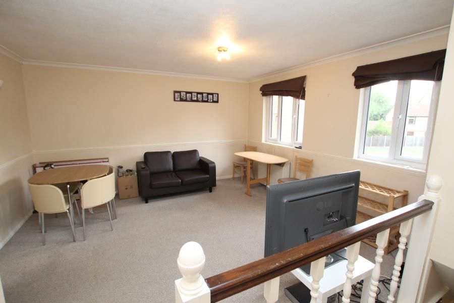 Property photo 2 of 5