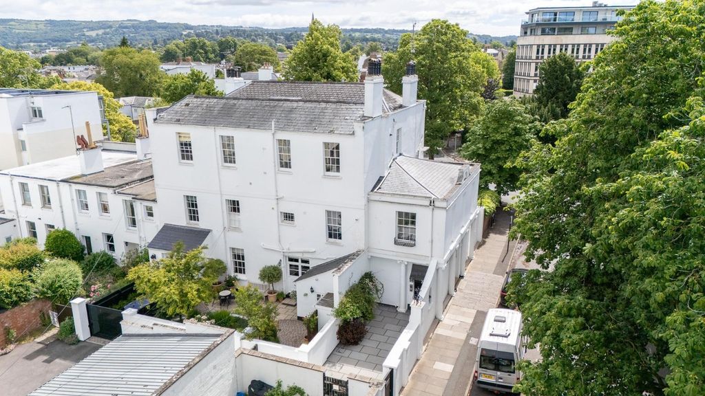 Additional image 29 of 3 bed flat for saleMontpellier Spa Road, Cheltenham, Gloucestershire GL50