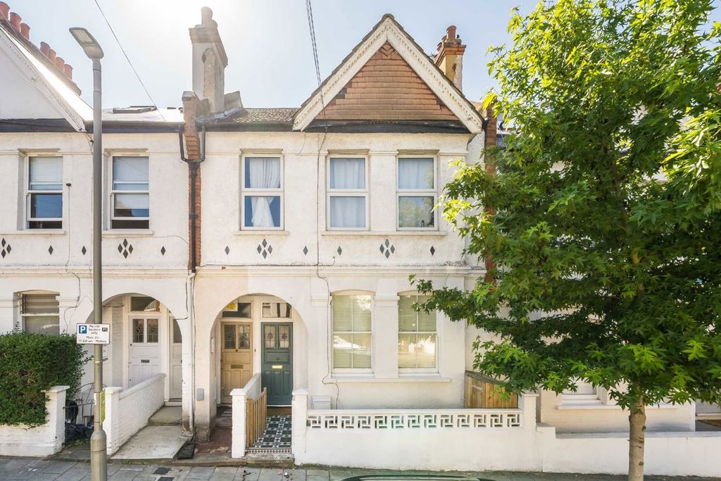 Property photo 1 of 8