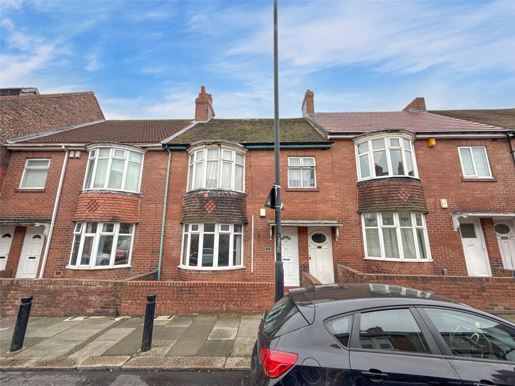 Property photo 1 of 16 External