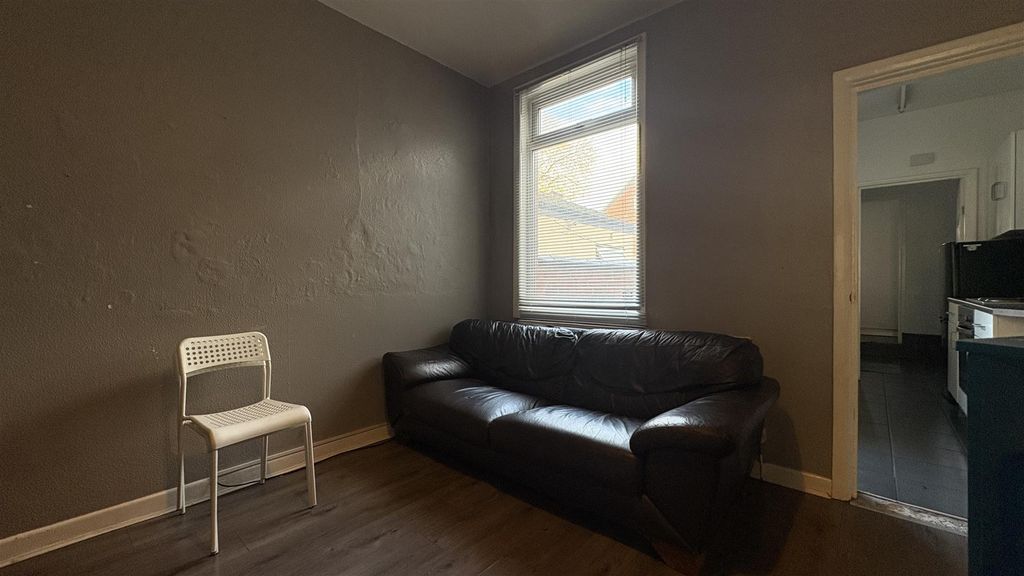 Property photo 3 of 10 Img_4978.Jpg