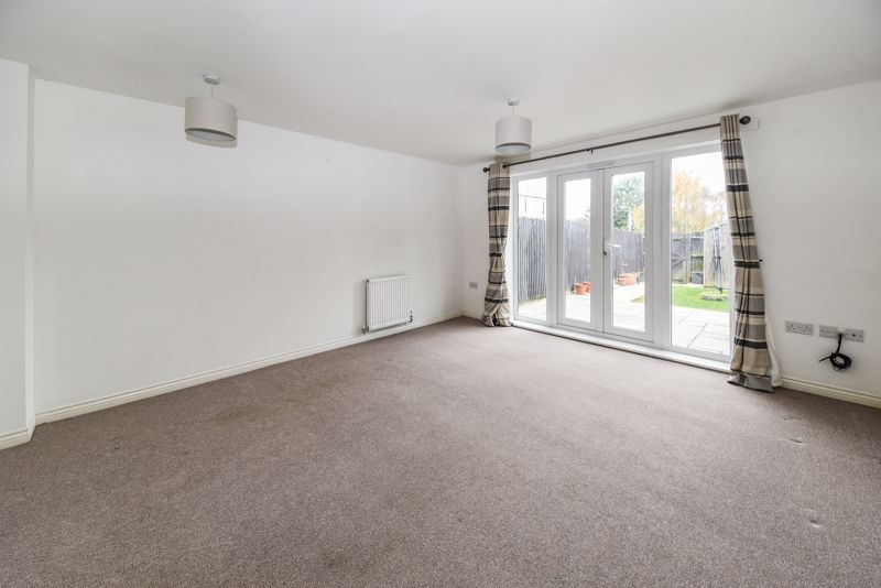 Property photo 2 of 12 Photo 3