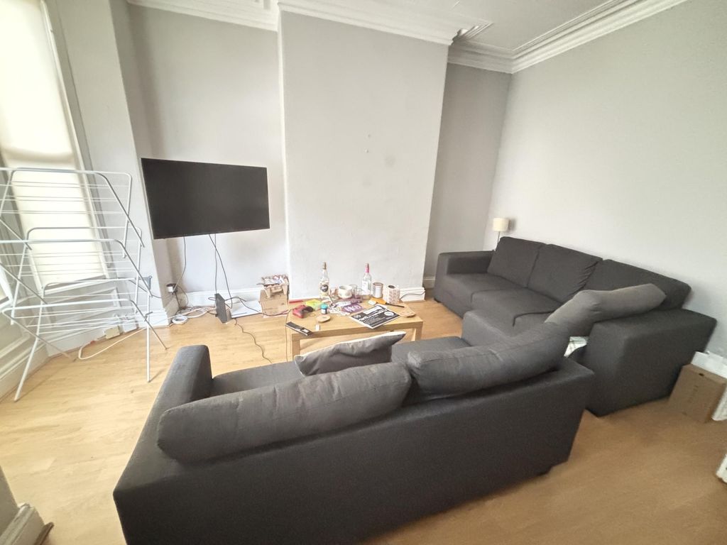 Property photo 3 of 13 A Spacious And Well-Lit Contemporary Living Room F...