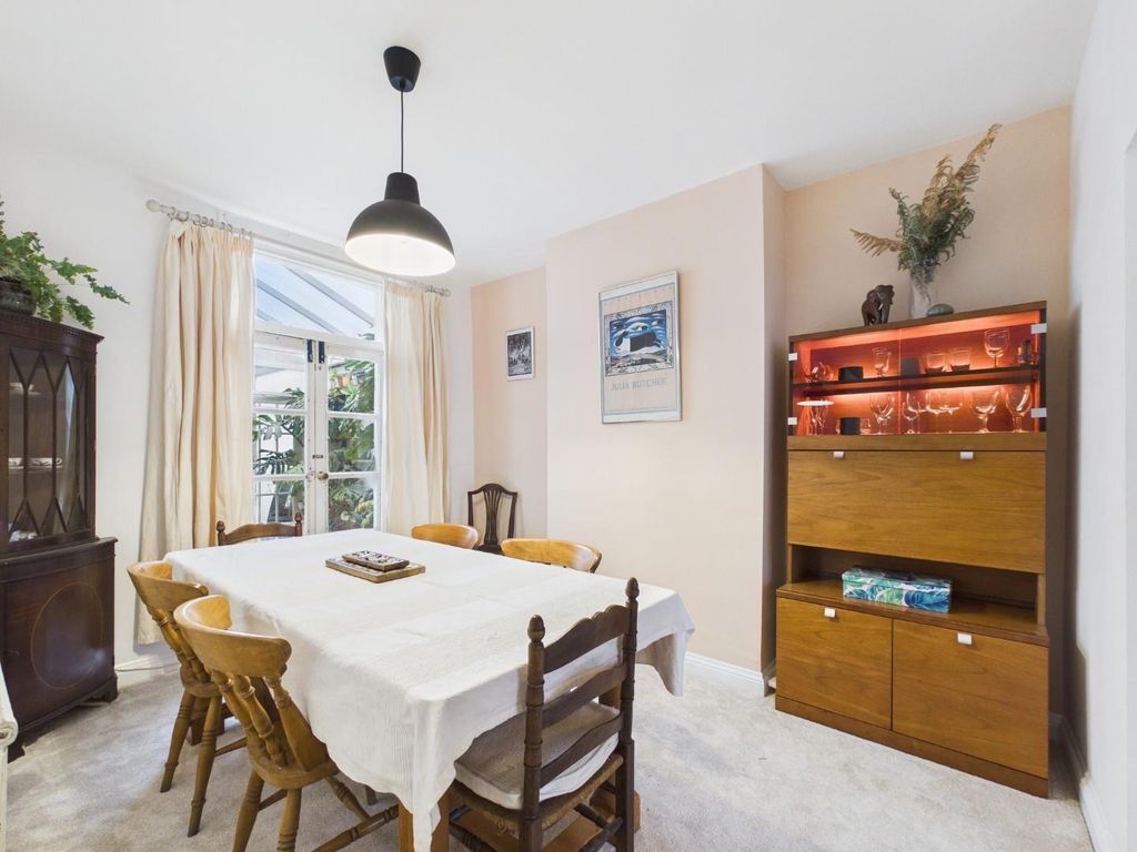 Property photo 3 of 38 Cam01530G0-Pr0380-Still008.Jpg