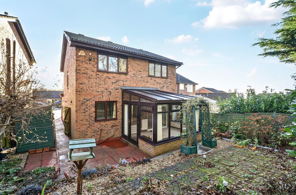 Property photo 2 of 21 1380807-3-692588d448c56.Jpg