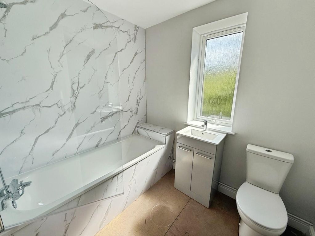 Property photo 2 of 11 12B0327B-7B-4Eaa-871F-F1Ef6D7Ae03E-358-000000029Eb