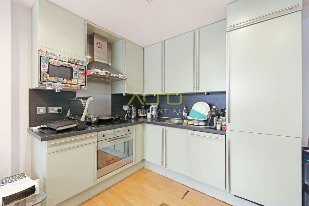 Property photo 3 of 6