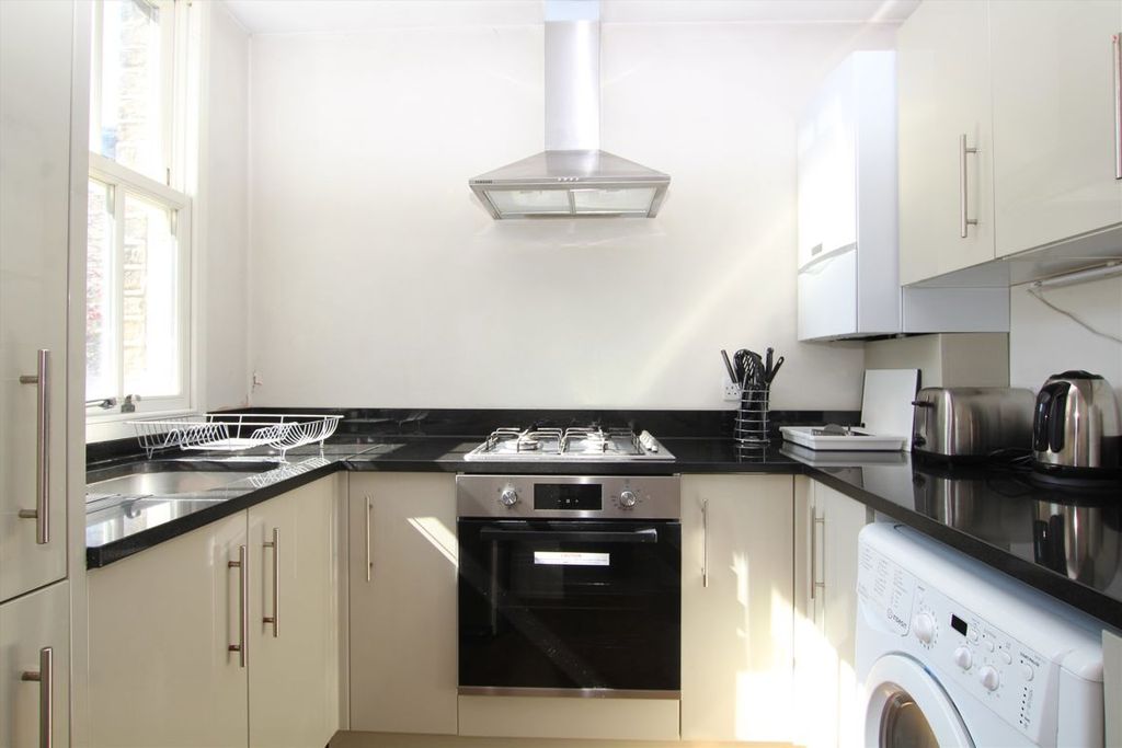 Property photo 1 of 3