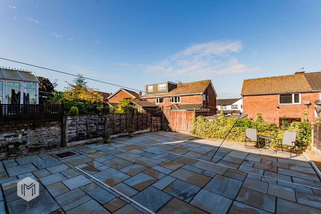 Property photo 2 of 21 Picture No. 24