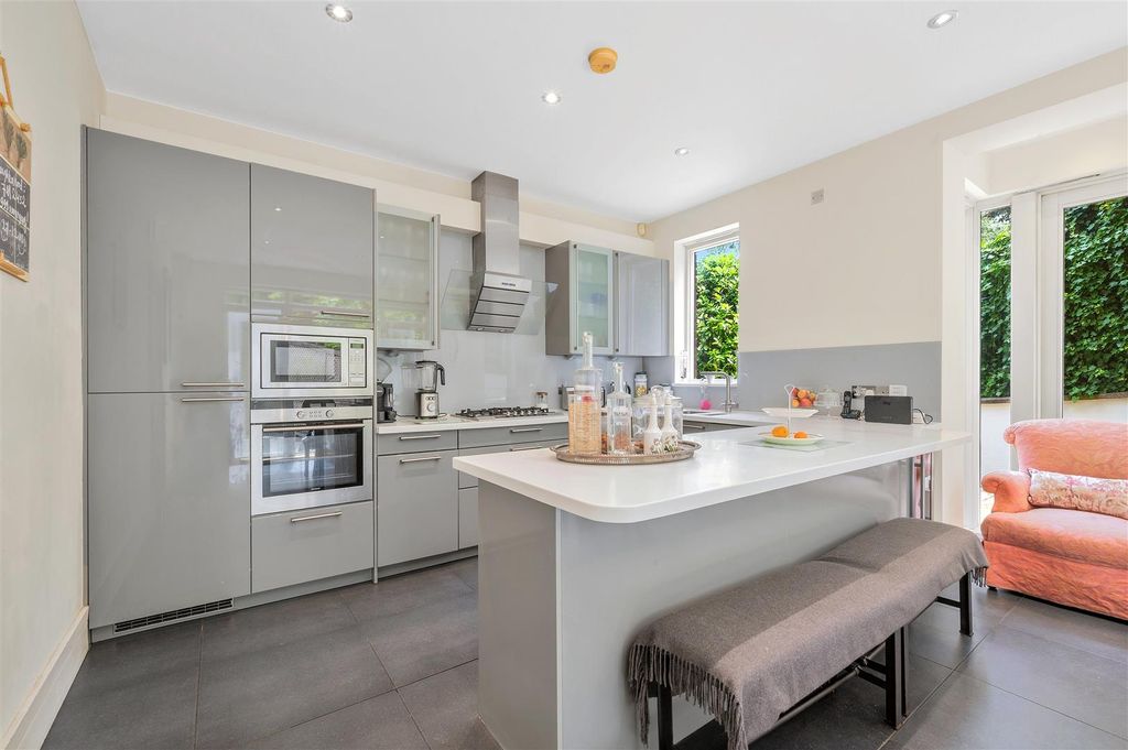Property photo 3 of 24 35, Home Park Road -6.Jpg