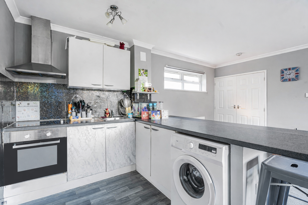 Property photo 3 of 11 Kitchen/Diner/Lounge