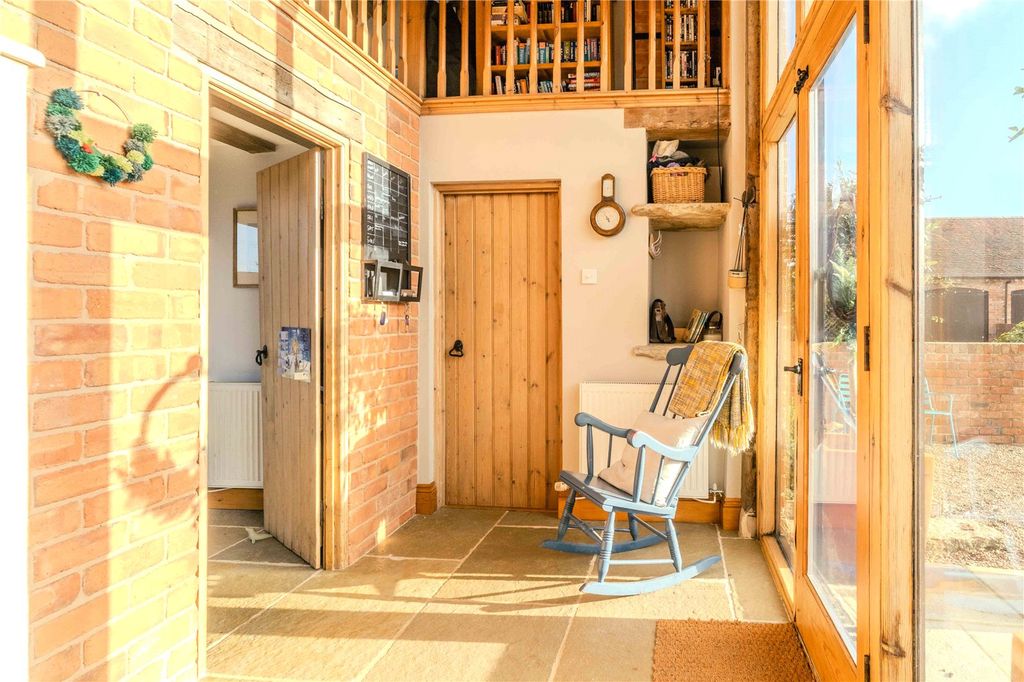 Property photo 2 of 26 Picture No. 08