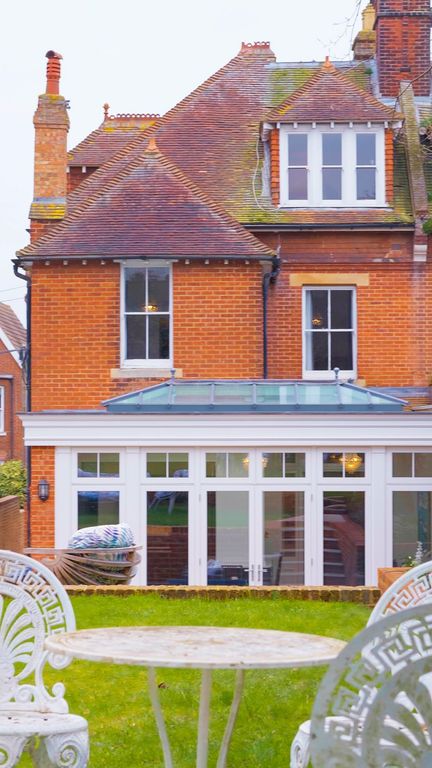 Property photo 1 of 36