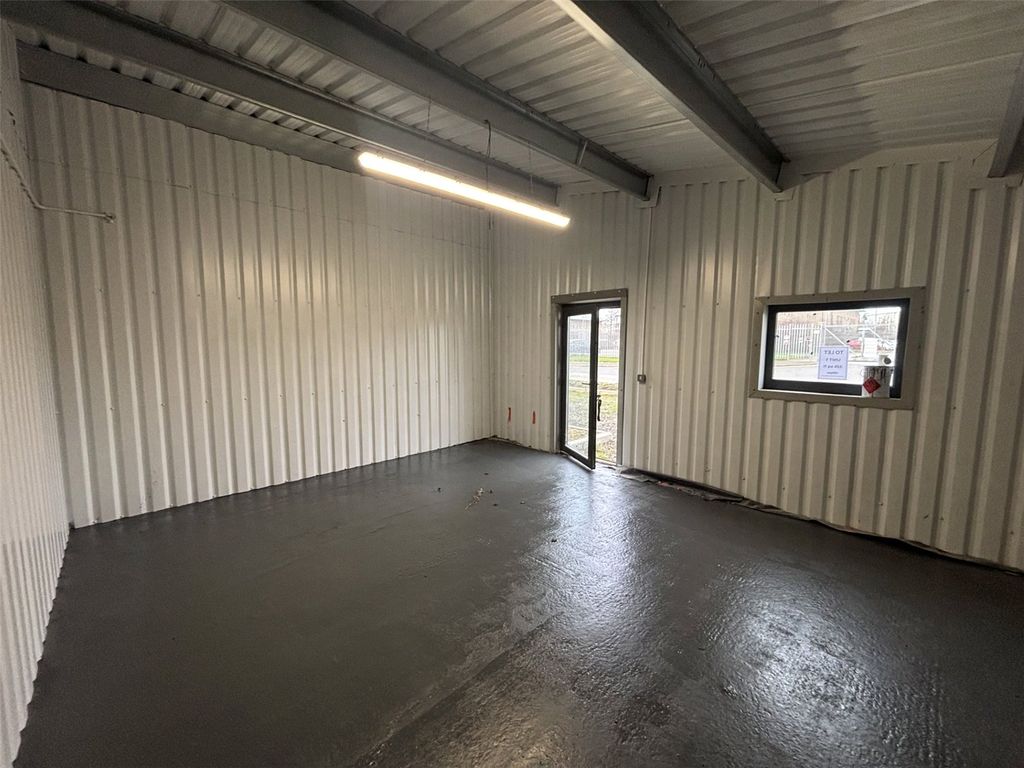 Property photo 1 of 3 Picture No. 01