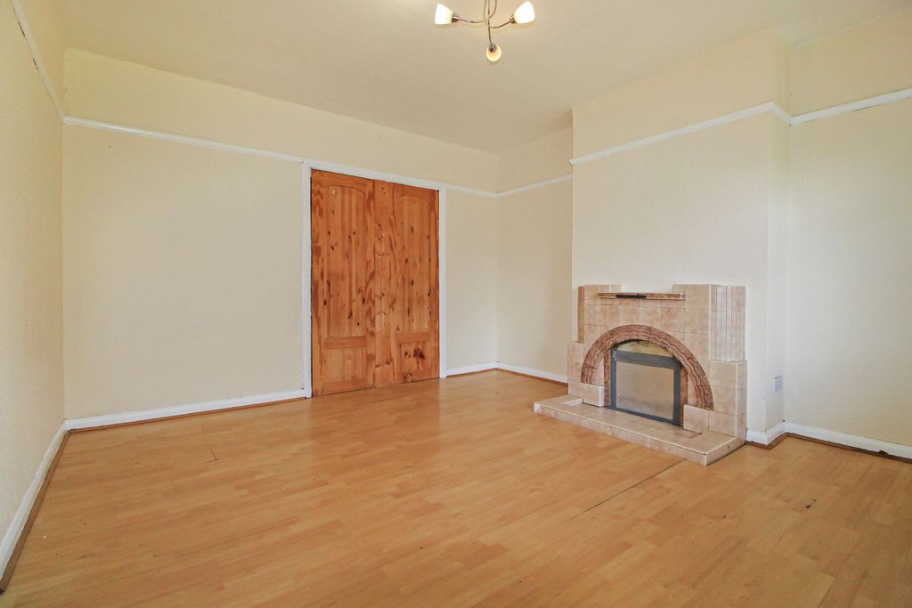 Property photo 2 of 21 Gallery