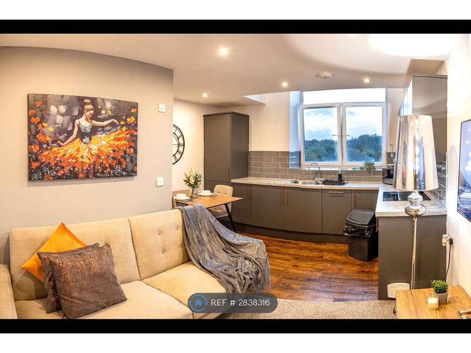 Property photo 1 of 27