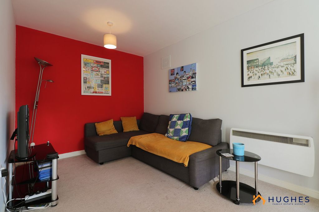 Property photo 3 of 21