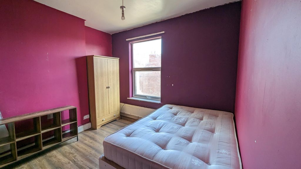 Property photo 3 of 4