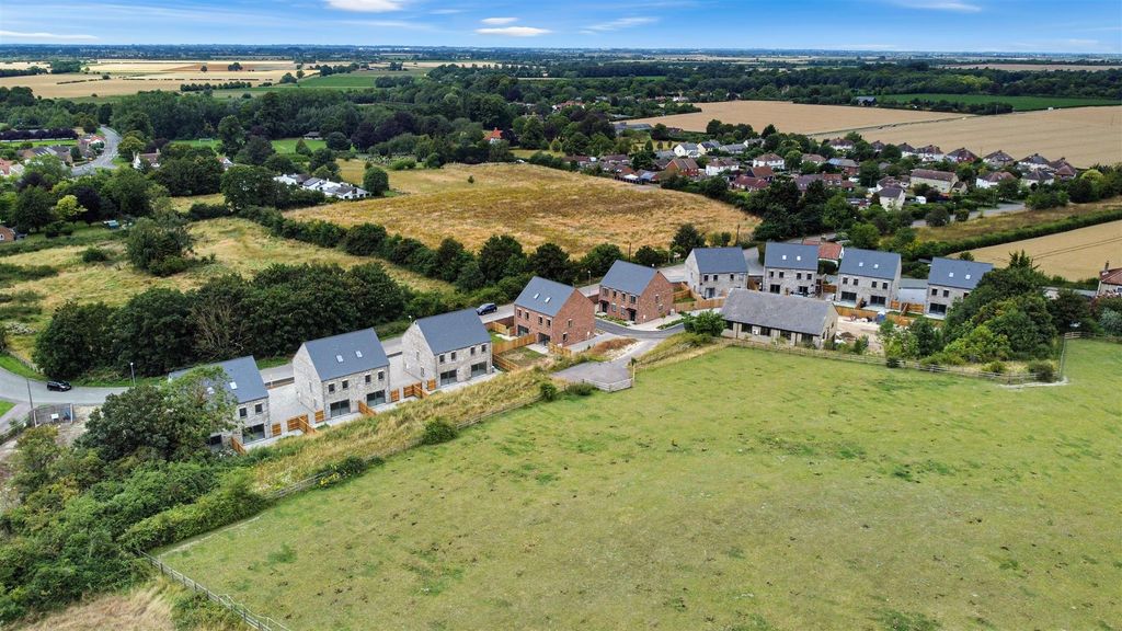 Property photo 2 of 19 Dji_0669.Jpg