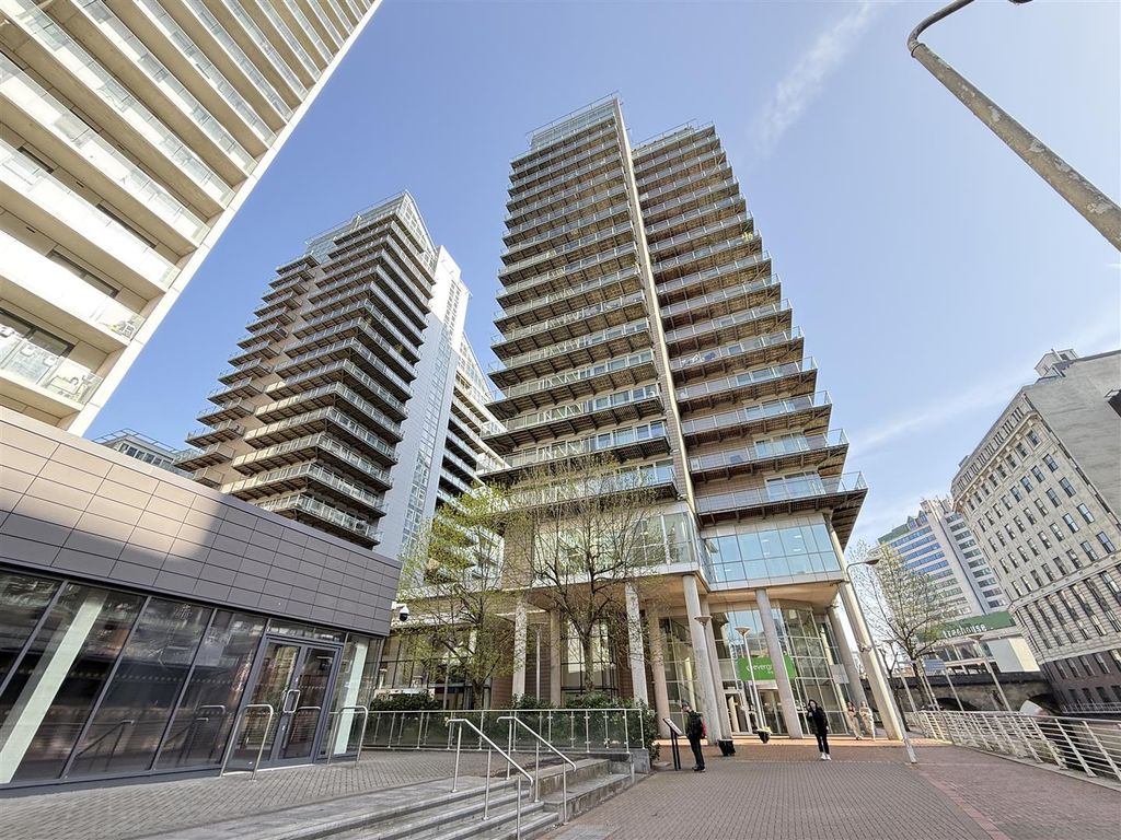 Property photo 1 of 22