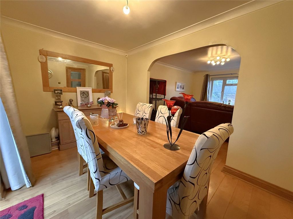 Property photo 3 of 17 Picture No. 09