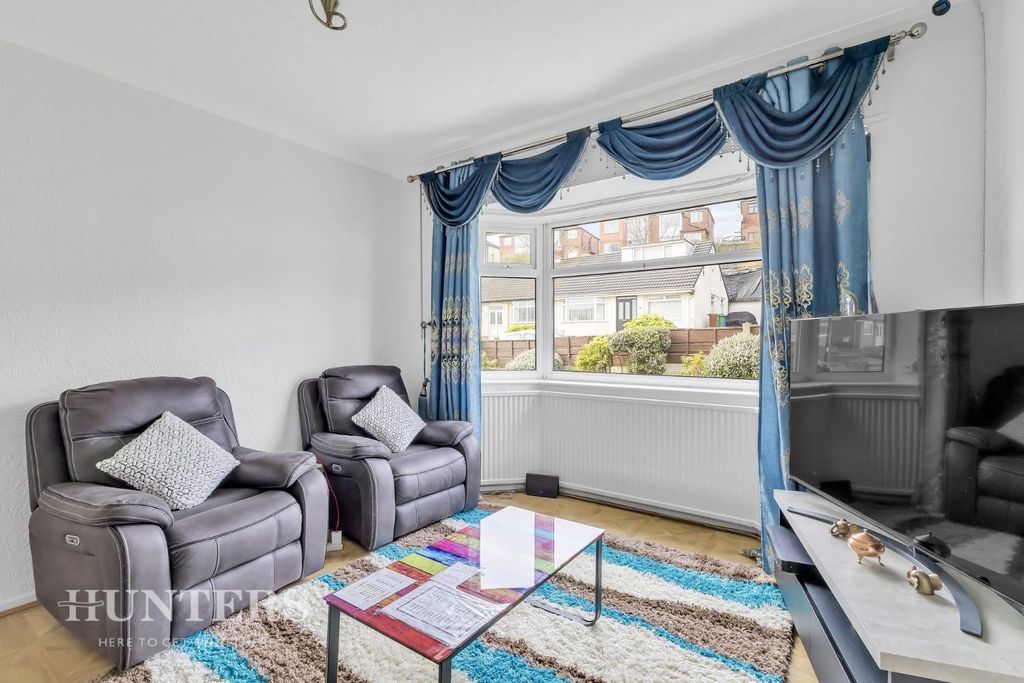Property photo 3 of 17 Coulsden Drive  (5).Jpg