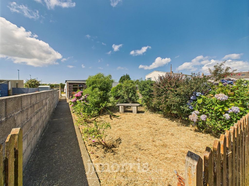 Property photo 3 of 24 Cam02122G0-Pr0346-Still035.Jpg