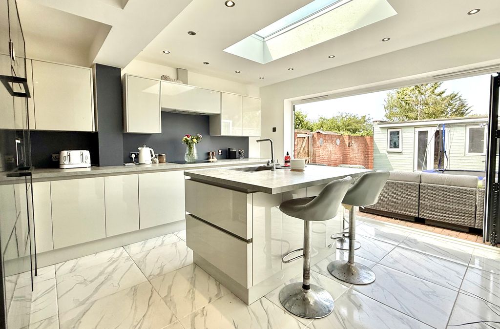 Property photo 2 of 20 Img_5728