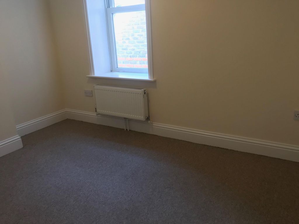 Property photo 3 of 5 Bedroom