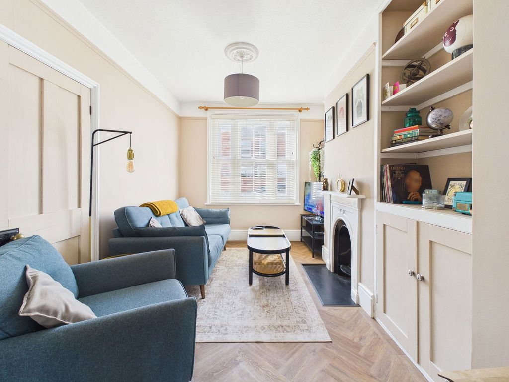 Property photo 2 of 14