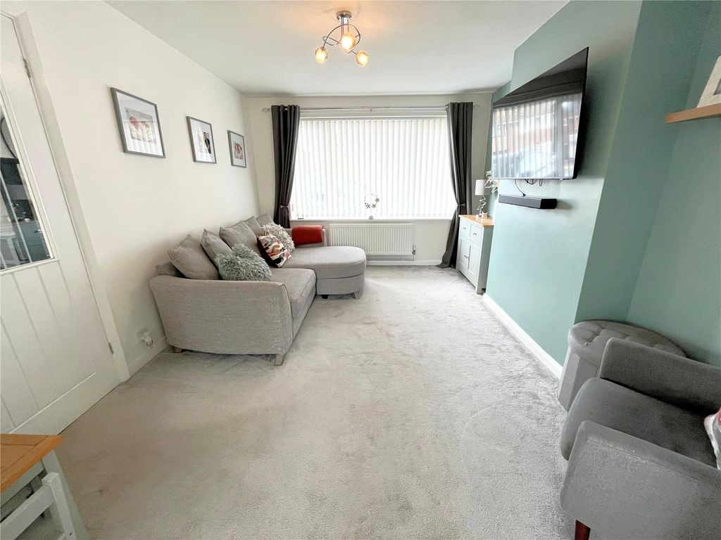 Property photo 3 of 17 Picture No. 08