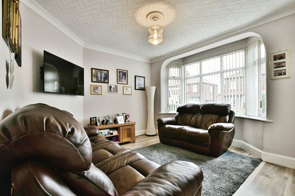 Property photo 3 of 14 Pbox-Img.Jpg