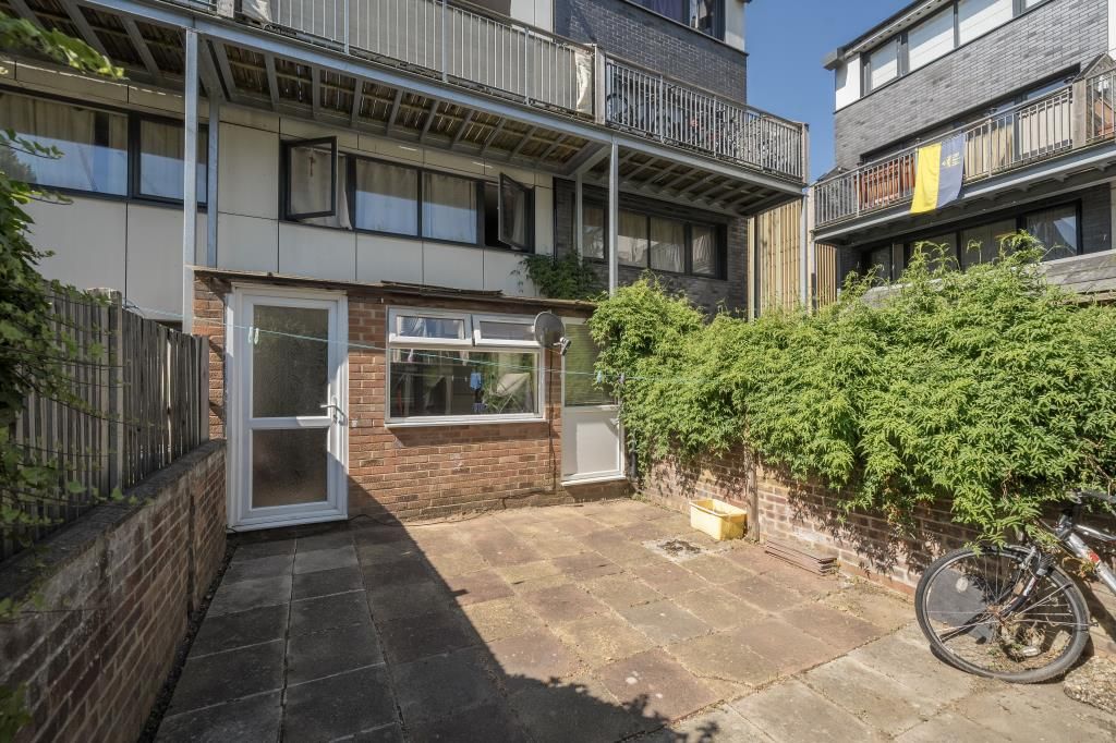 Property photo 3 of 16 External View