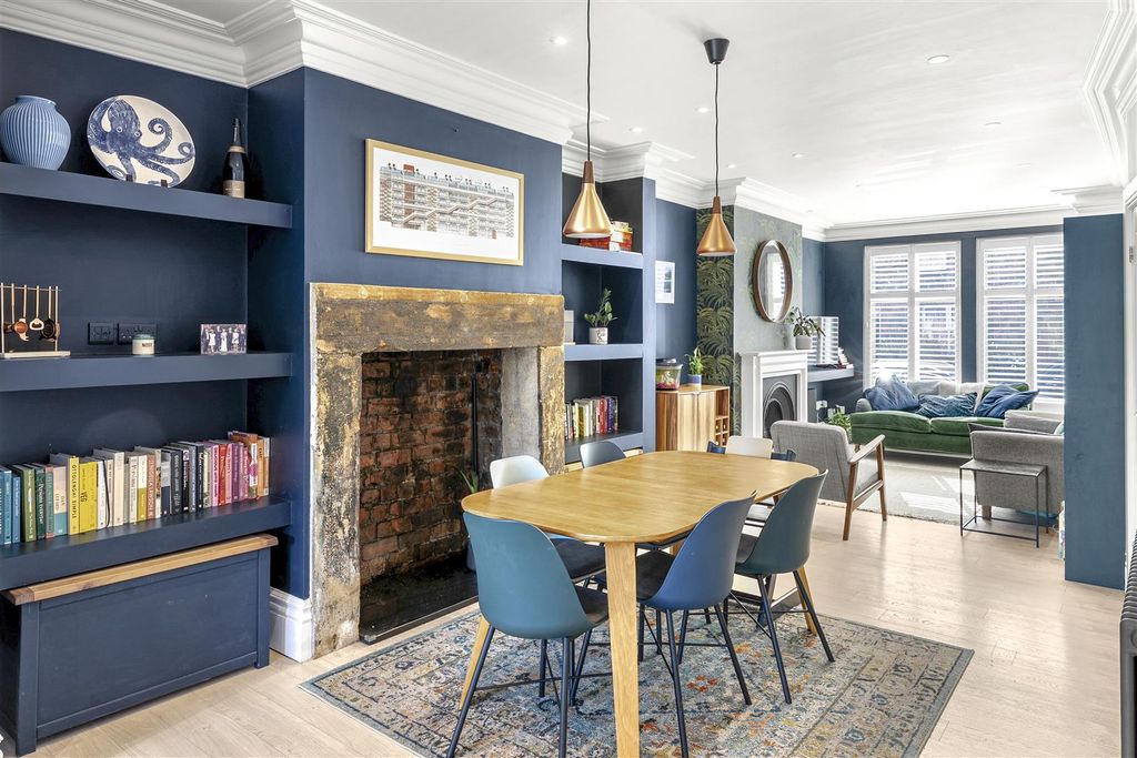 Property photo 3 of 32 Dining Room